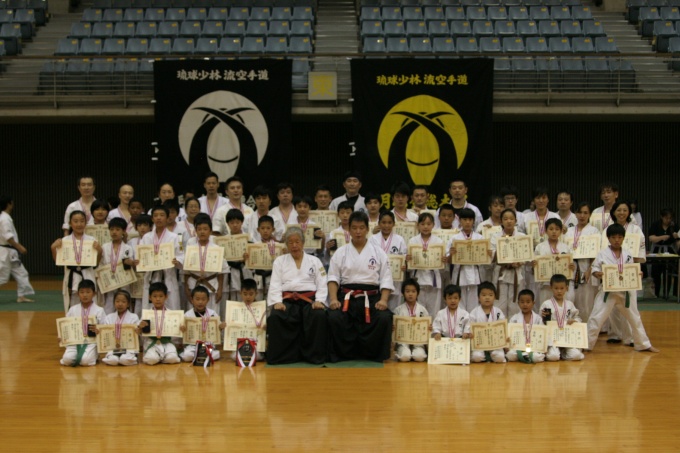 平成28年9月19日 第88回関東大会　組手の部上位入賞者集合写真